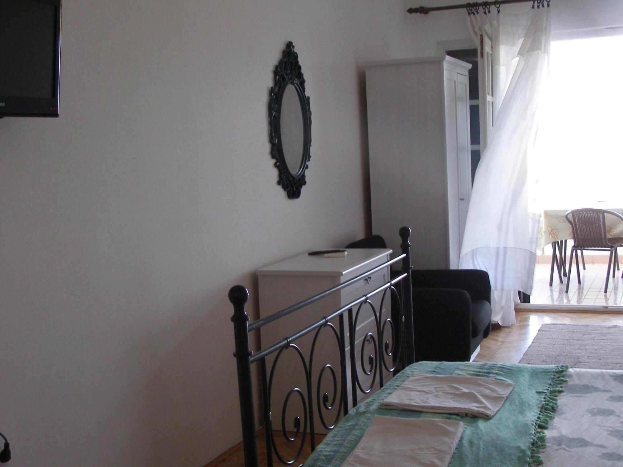 Palastura Apartments 울친 객실 사진