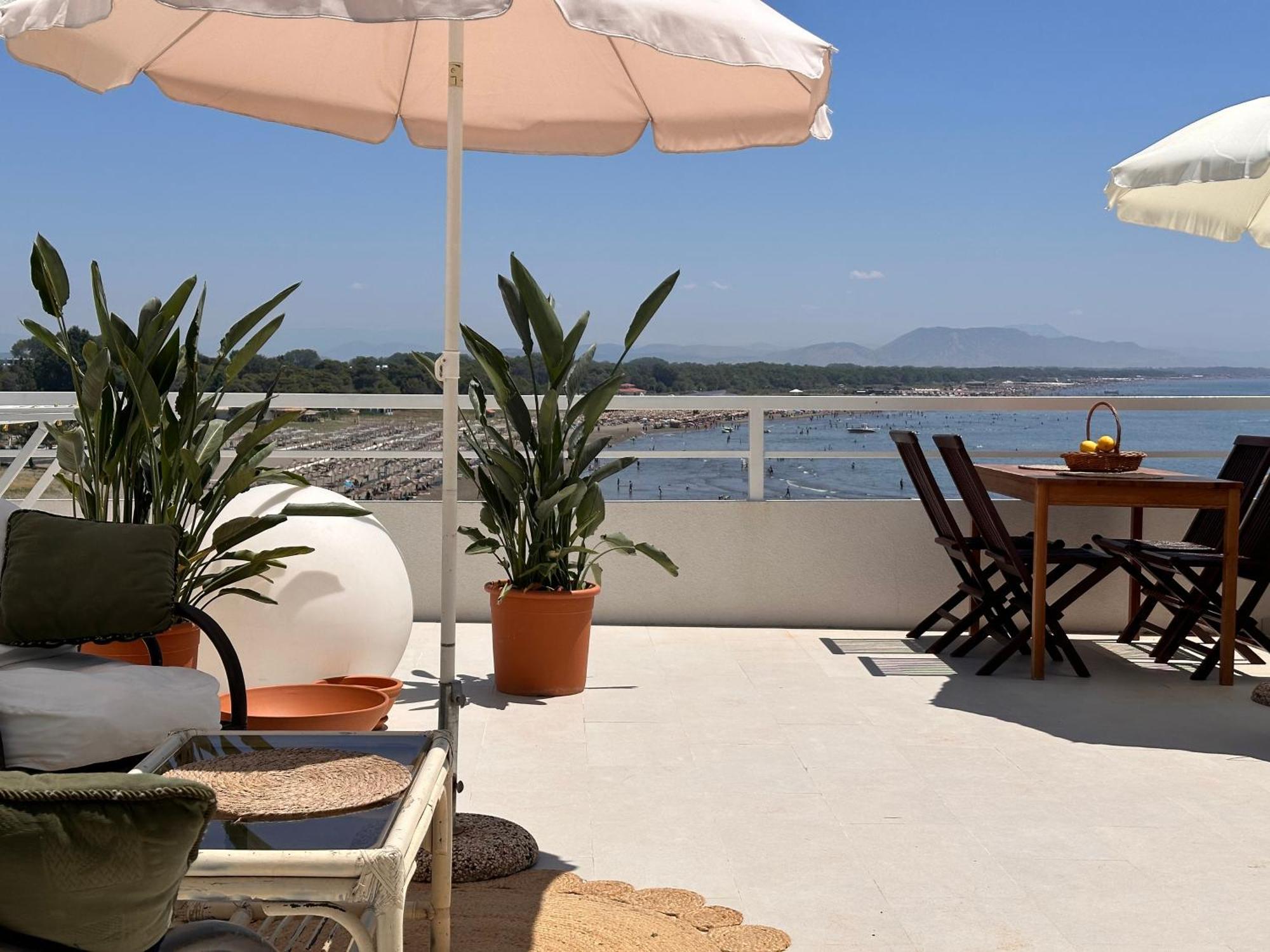 Palastura Apartments 울친 외부 사진
