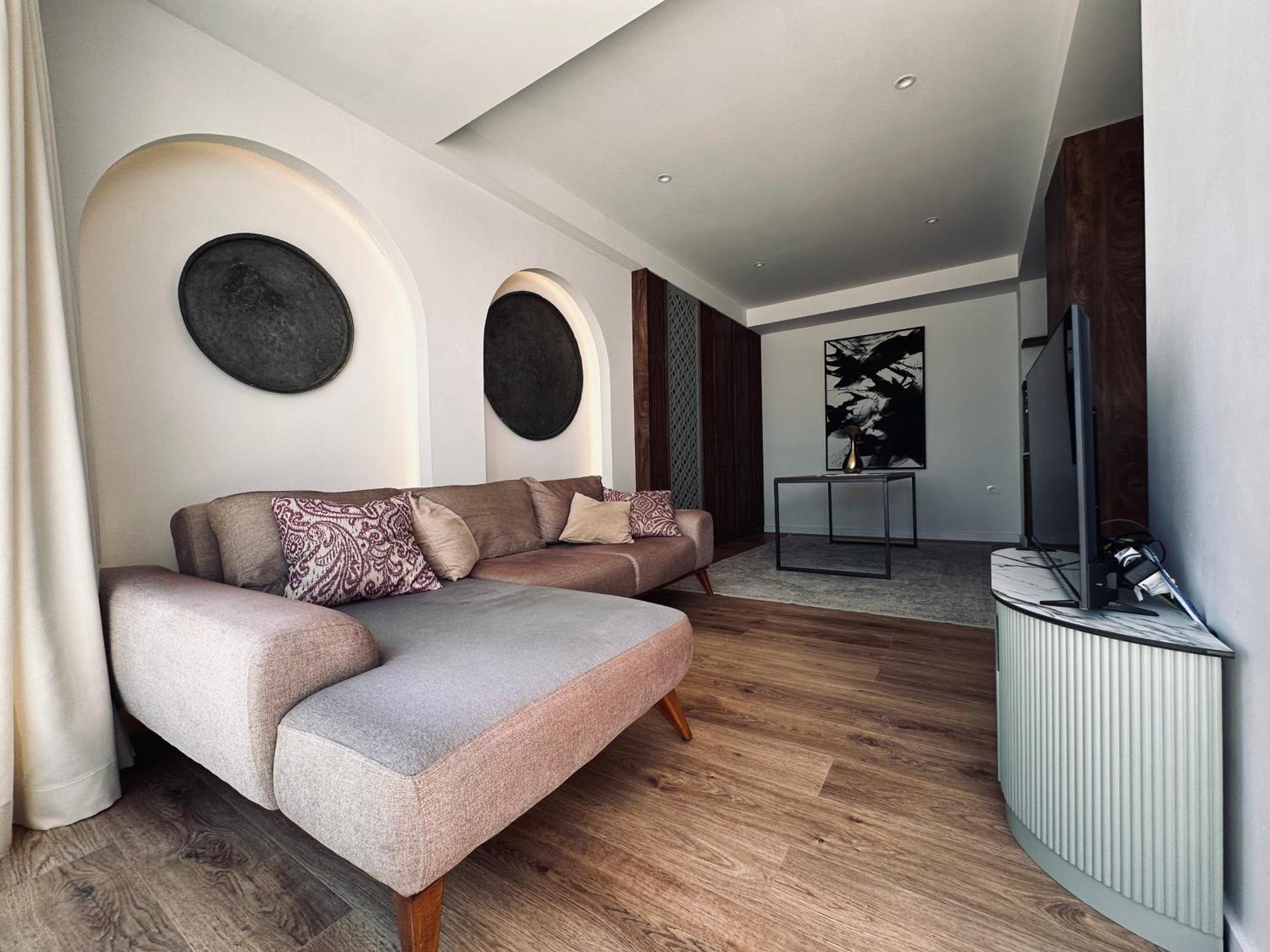 Palastura Apartments 울친 외부 사진