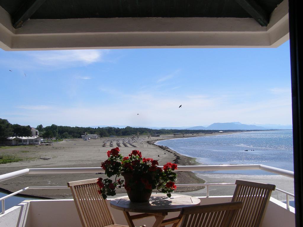 Palastura Apartments 울친 객실 사진
