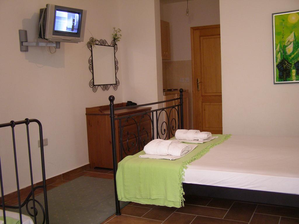 Palastura Apartments 울친 객실 사진